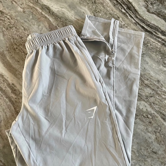 Gymshark W’s Lightweight Gray Joggers - Picture 4 of 6